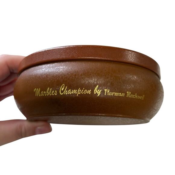 The Saturday Evening Post Marbles Champion by Norman Rockwell 1939 Collector Tin - Picture 2 of 6